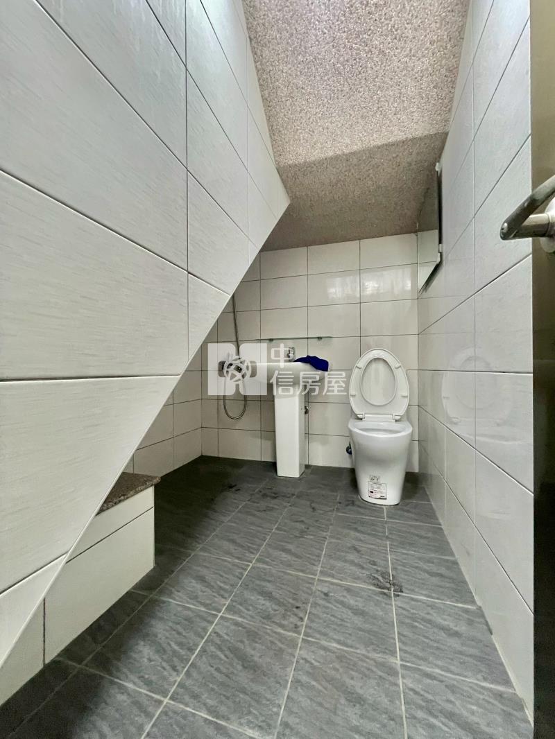 民生社區店住合一房屋室內格局與周邊環境