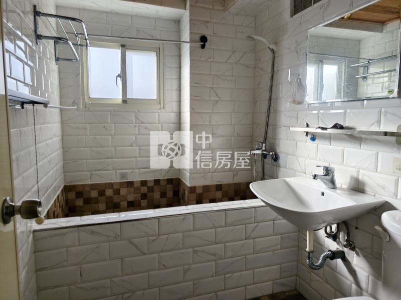 專任華夏房屋室內格局與周邊環境