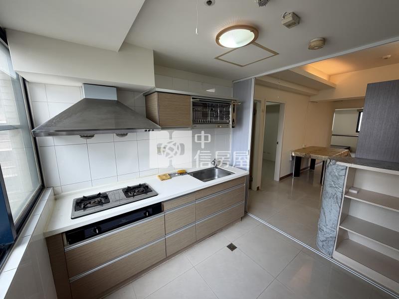 市政交響曲四房平車視野戶房屋室內格局與周邊環境