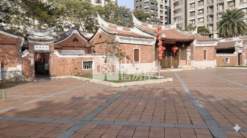 崇德巴黎一房一廳平車房屋室內格局與周邊環境