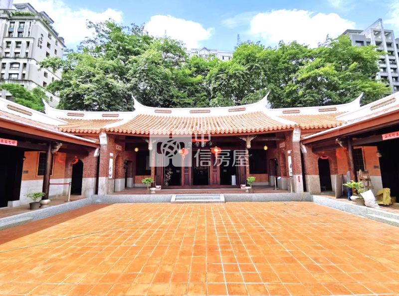 崇德巴黎一房一廳平車房屋室內格局與周邊環境