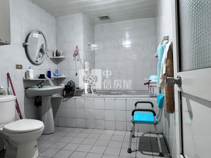 火車站溪州公園3改2大房+車房屋室內格局與周邊環境