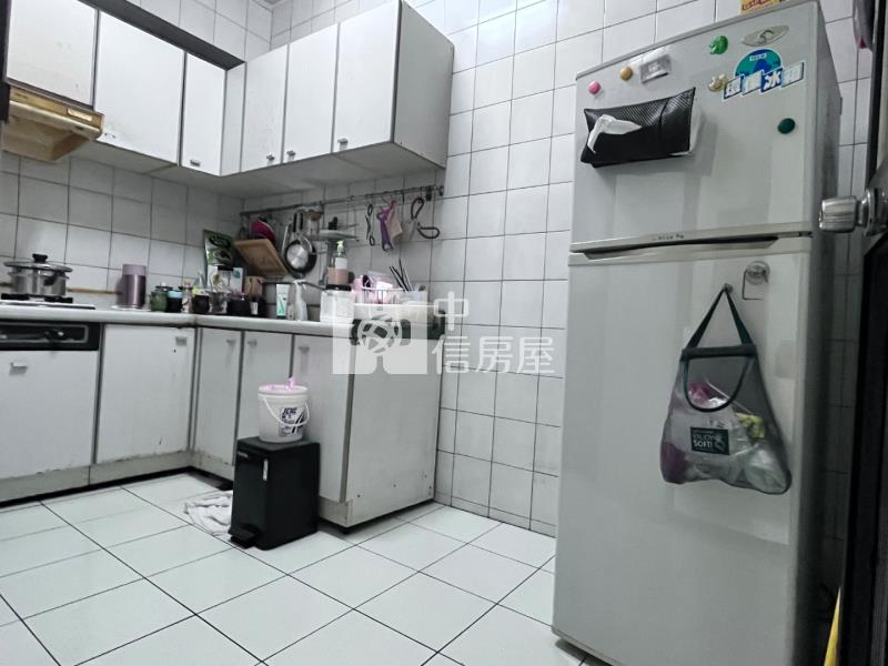 火車站溪州公園3改2大房+車房屋室內格局與周邊環境