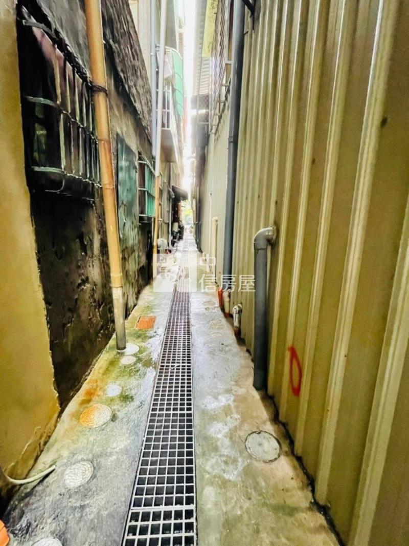 武廟商圈,捷運,輕軌,綠園活巷透天房屋室內格局與周邊環境