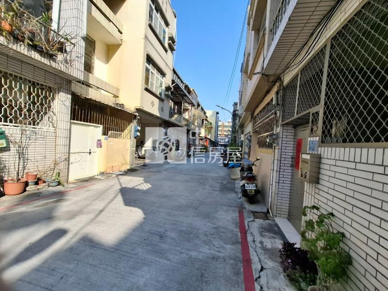 武廟商圈,捷運,輕軌,綠園活巷透天房屋室內格局與周邊環境