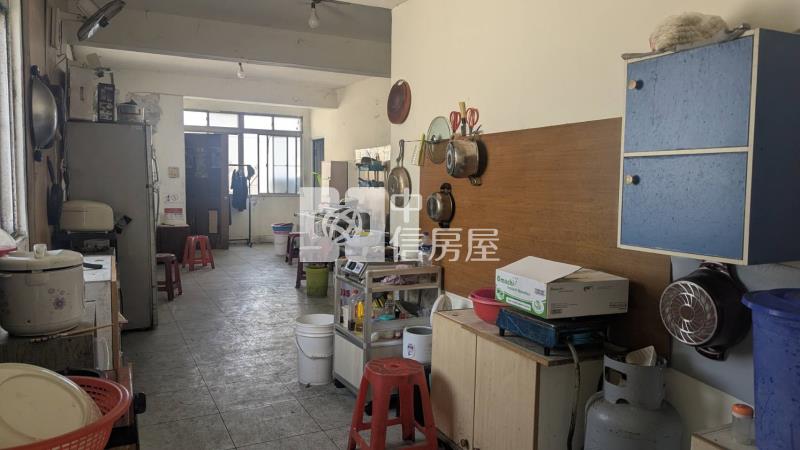 保安五房大空間四樓寓房屋室內格局與周邊環境