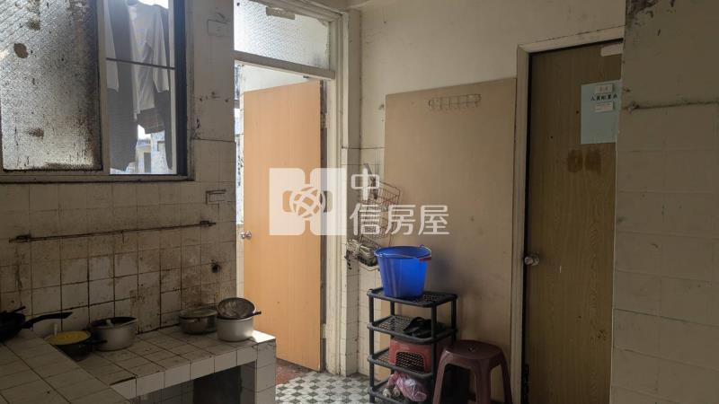 保安五房大空間四樓寓房屋室內格局與周邊環境