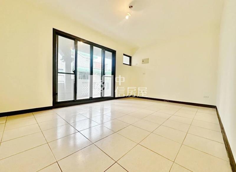 【新世紀】近大溪交流道學區新整美墅房屋室內格局與周邊環境