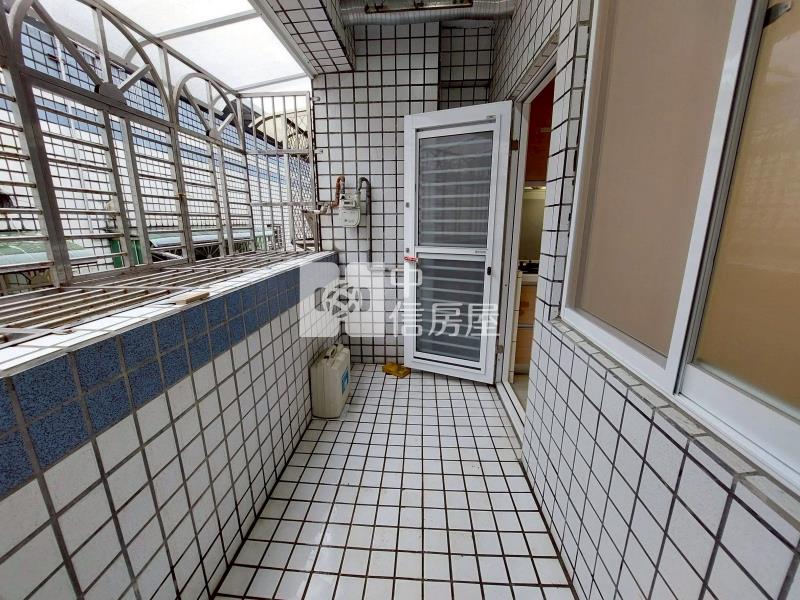 全民稀有三房平車房屋室內格局與周邊環境