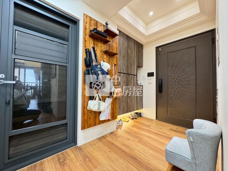 【奔馳】卓悅卓岳三房雙車位房屋室內格局與周邊環境