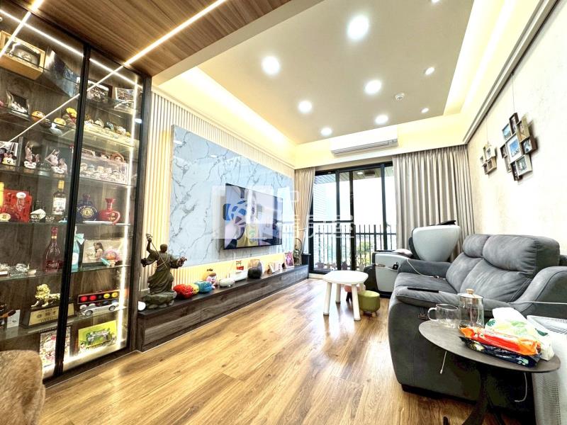 【奔馳】卓悅卓岳三房雙車位房屋室內格局與周邊環境