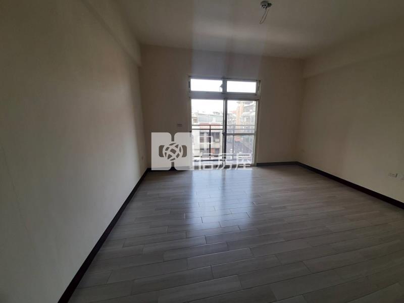 中壢夜市三車位全新電梯別墅房屋室內格局與周邊環境