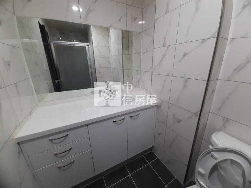 中壢夜市三車位全新電梯別墅房屋室內格局與周邊環境