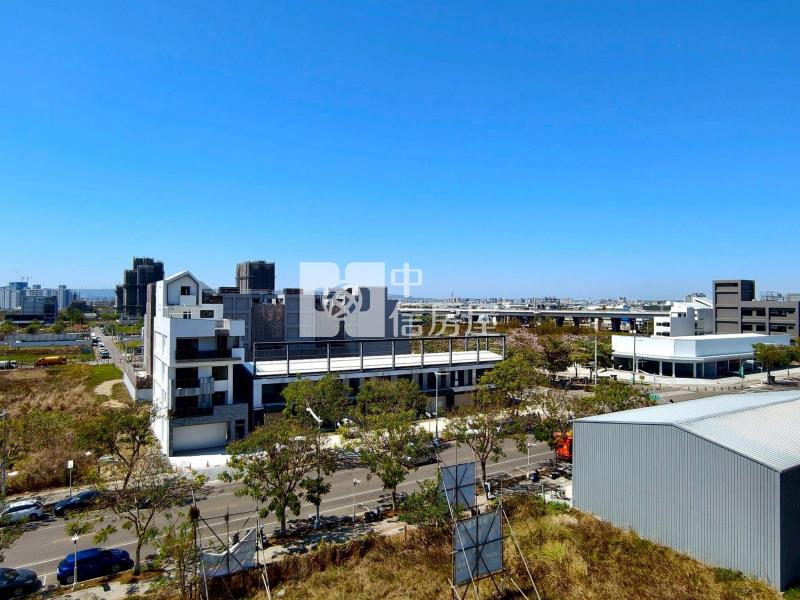 洲際巨蛋漢神10米面寬獨棟電梯別墅(專)房屋室內格局與周邊環境