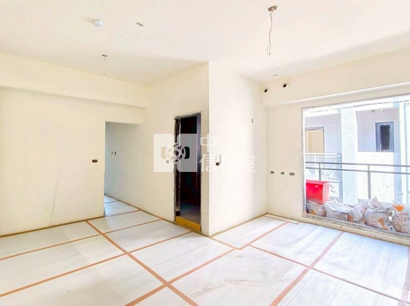 洲際巨蛋漢神10米面寬獨棟電梯別墅(專)房屋室內格局與周邊環境