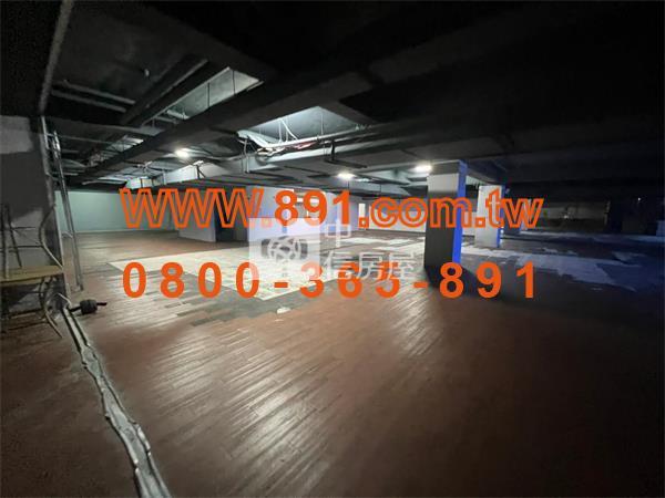 僑平國小旁商辦大樓-891嘉義房地產房屋室內格局與周邊環境