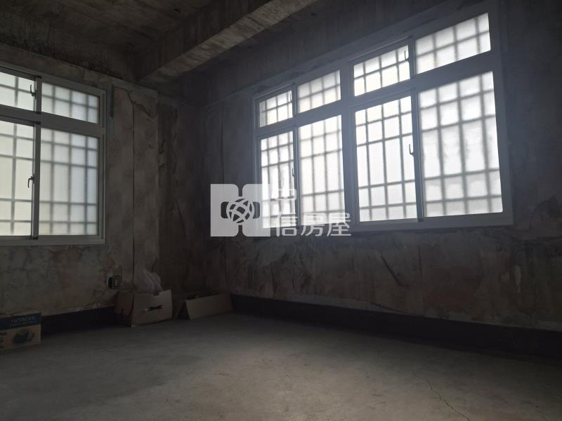 北區開元路正路面黃金店住房屋室內格局與周邊環境