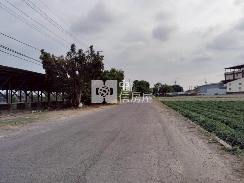 新化崙仔頂許縣溪畔臨路農地房屋室內格局與周邊環境