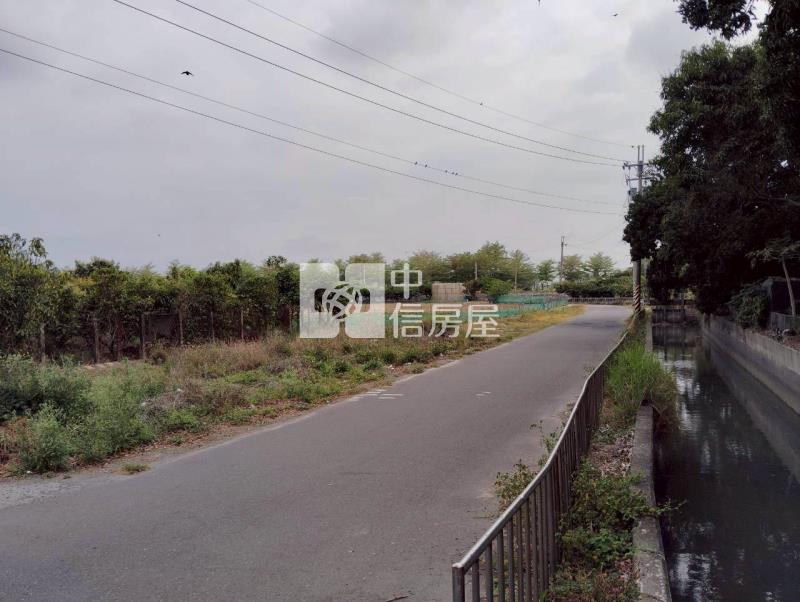 新化崙仔頂許縣溪畔臨路農地房屋室內格局與周邊環境