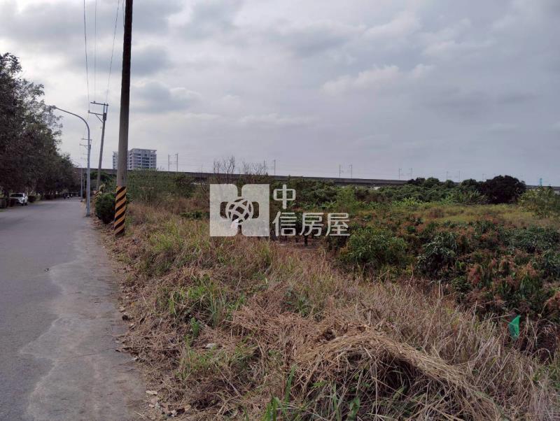 新化崙仔頂許縣溪畔臨路農地房屋室內格局與周邊環境