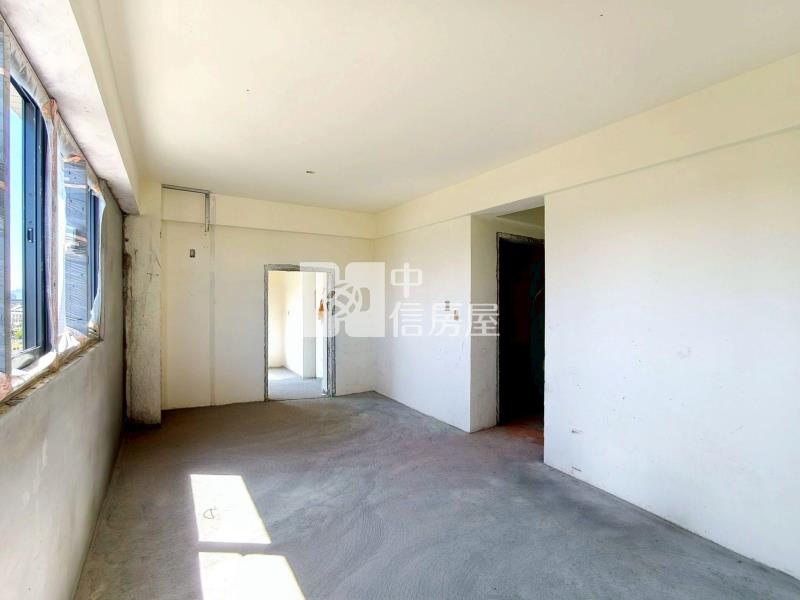 漢神臨路面寬6米全新電梯別墅房屋室內格局與周邊環境