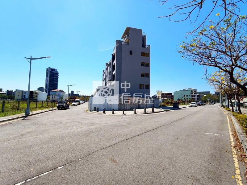 漢神臨路面寬6米全新電梯別墅房屋室內格局與周邊環境