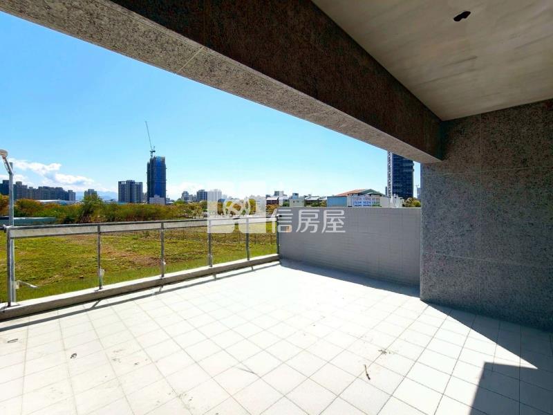 漢神臨路面寬6米全新電梯別墅房屋室內格局與周邊環境