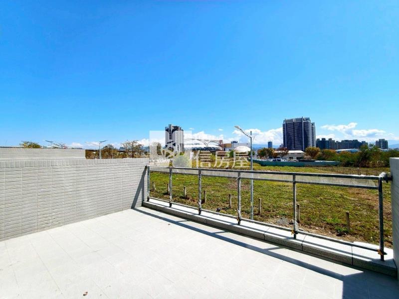 漢神臨路面寬6米全新電梯別墅房屋室內格局與周邊環境