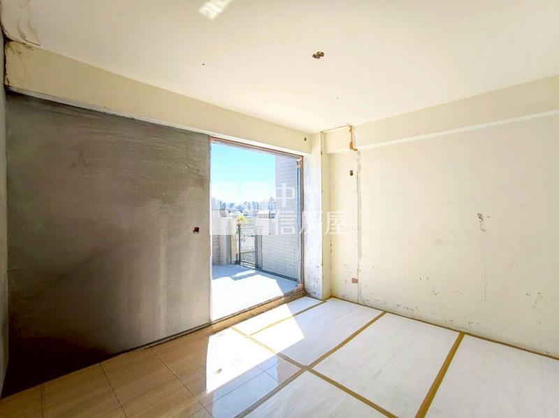 漢神臨路面寬6米全新電梯別墅房屋室內格局與周邊環境