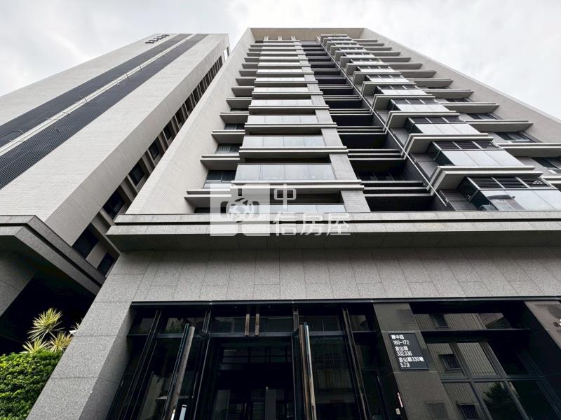 高雄Many協勝發兩房帝王戶房屋室內格局與周邊環境