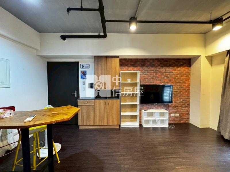 高雄Many協勝發兩房帝王戶房屋室內格局與周邊環境