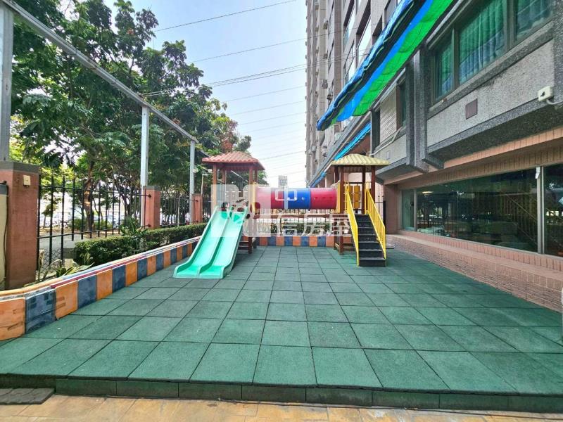 桂花鄉面公園三房有車位房屋室內格局與周邊環境