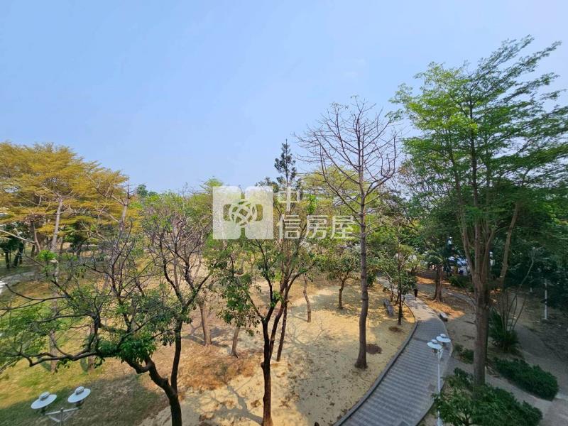 桂花鄉面公園三房有車位房屋室內格局與周邊環境