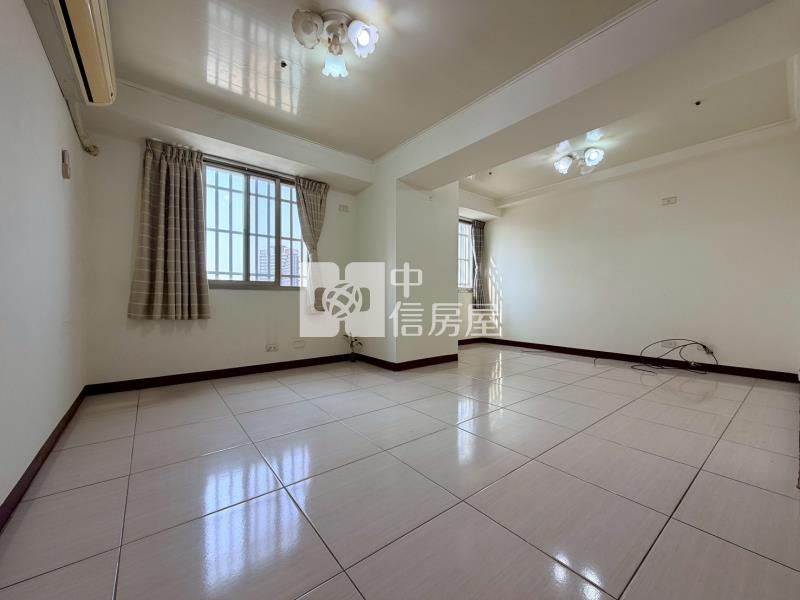 (城市經典)興大~中山醫~國圖館景觀2+1房附車位房屋室內格局與周邊環境