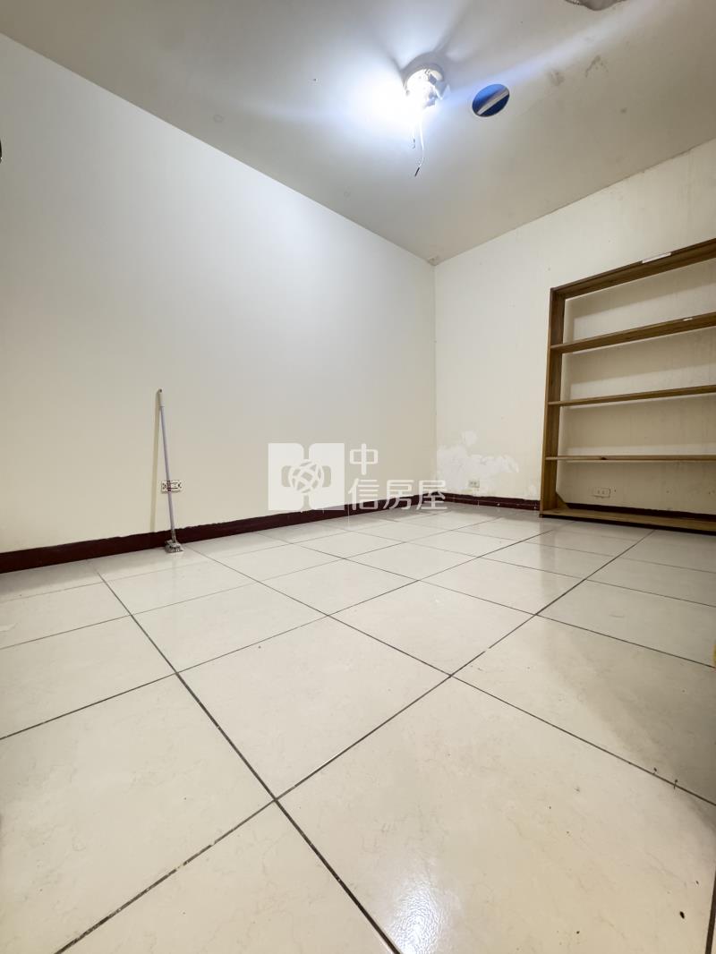 新明國中一樓大三房車房屋室內格局與周邊環境