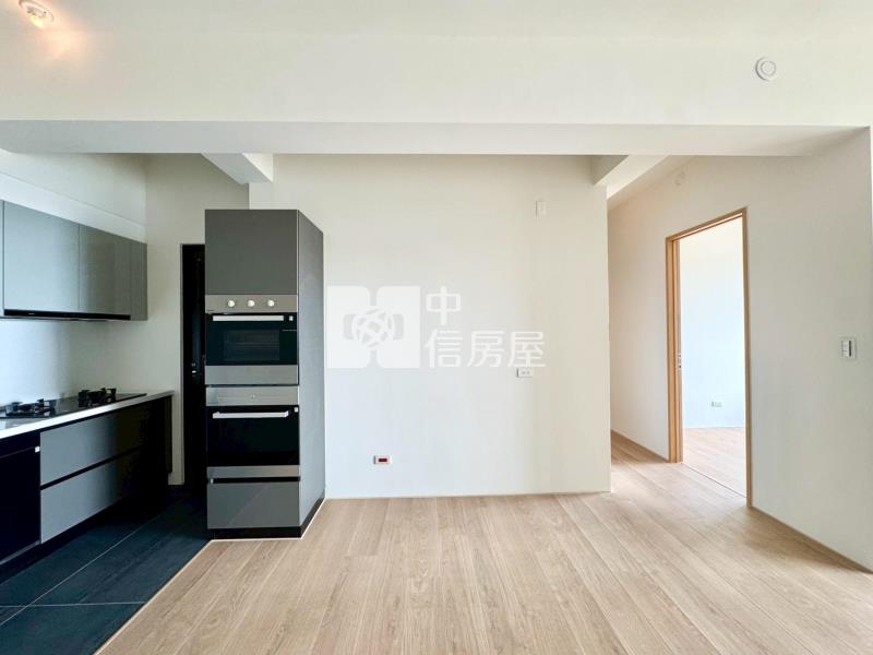 鉅虹森美館宜居陽台無限視野三房平車房屋室內格局與周邊環境