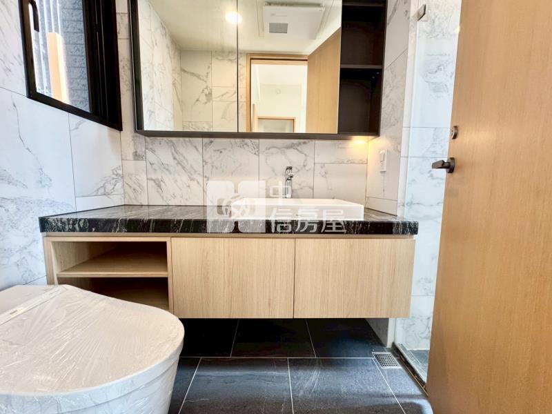 鉅虹森美館宜居陽台無限視野三房平車房屋室內格局與周邊環境