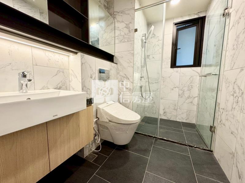 鉅虹森美館宜居陽台無限視野三房平車房屋室內格局與周邊環境