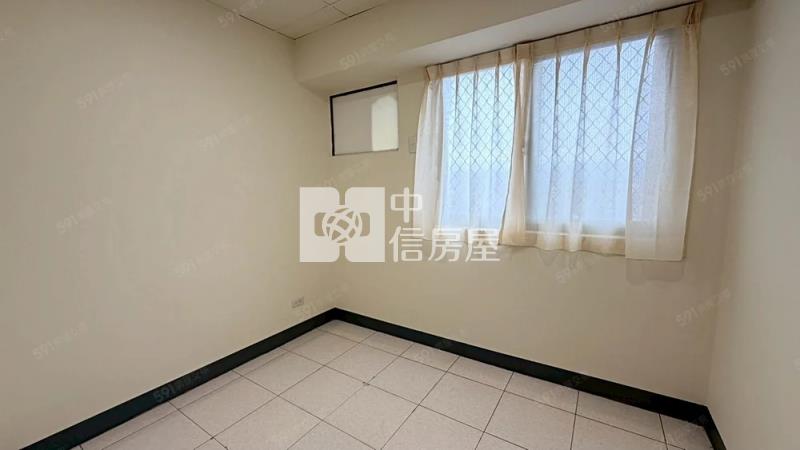 北屯鬧區3房大車位房屋室內格局與周邊環境