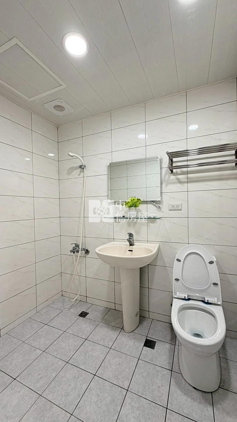 北屯鬧區3房大車位房屋室內格局與周邊環境