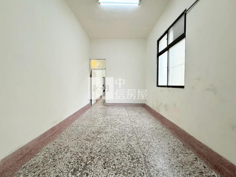 近中興商圈5房邊間透天房屋室內格局與周邊環境