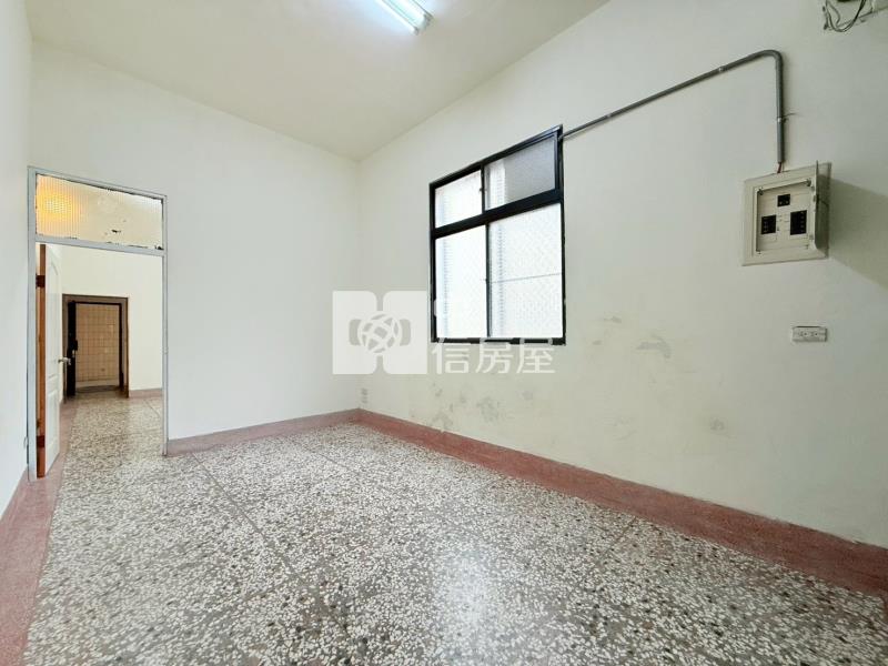 近中興商圈5房邊間透天房屋室內格局與周邊環境