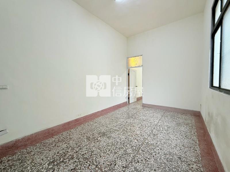 近中興商圈5房邊間透天房屋室內格局與周邊環境