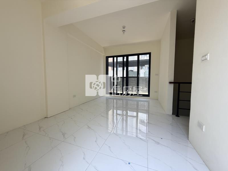 【安家】龍岡電梯透天房屋室內格局與周邊環境