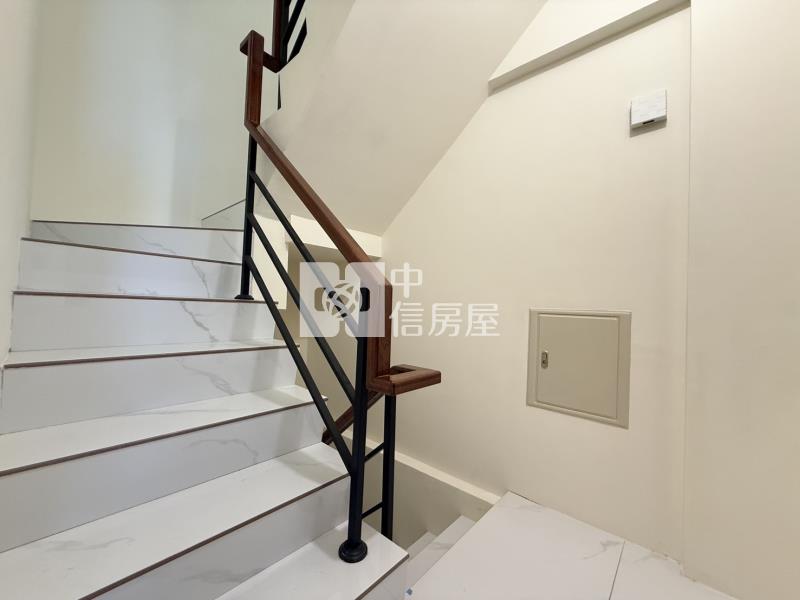 【安家】龍岡電梯透天房屋室內格局與周邊環境