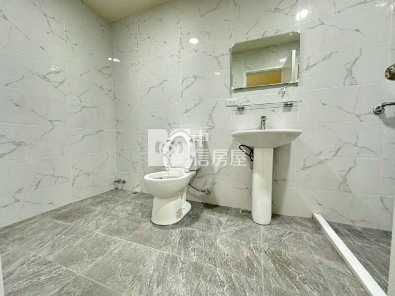 觀音崙坪一路整新透天房屋室內格局與周邊環境