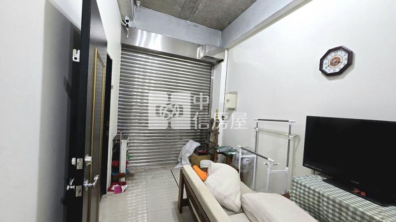 (A)中壢龍岡路透天 (一樓可做店面)(中信卓越團隊)房屋室內格局與周邊環境