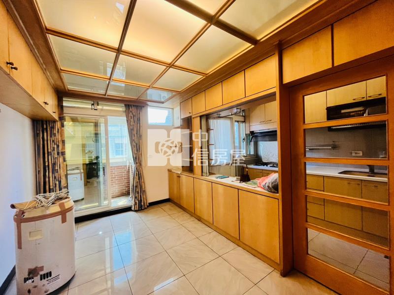 【安家】信義國小景觀四房雙車位房屋室內格局與周邊環境