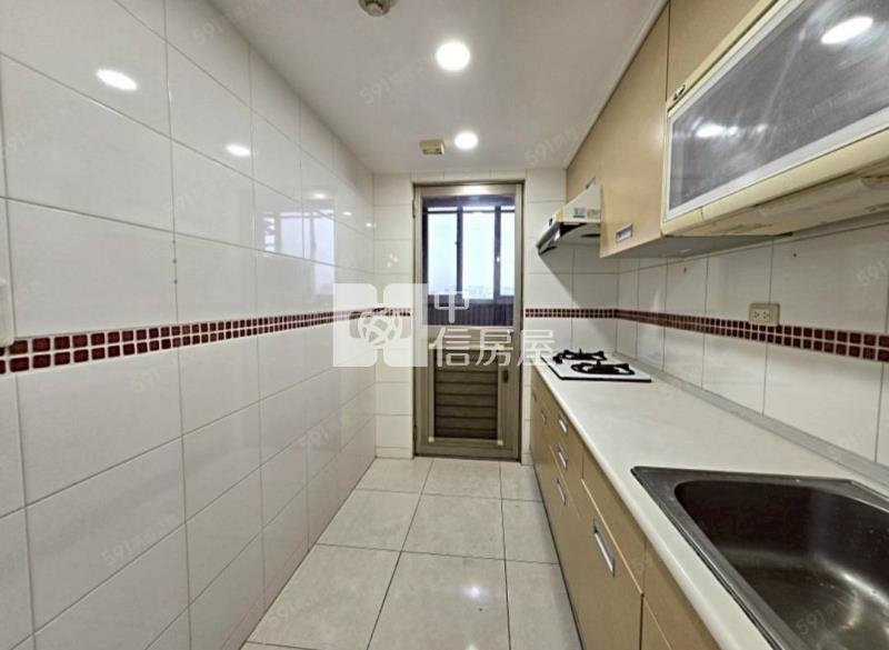 湖映左岸景觀電梯2房房屋室內格局與周邊環境