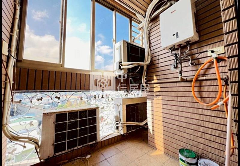 湖映左岸景觀電梯2房房屋室內格局與周邊環境